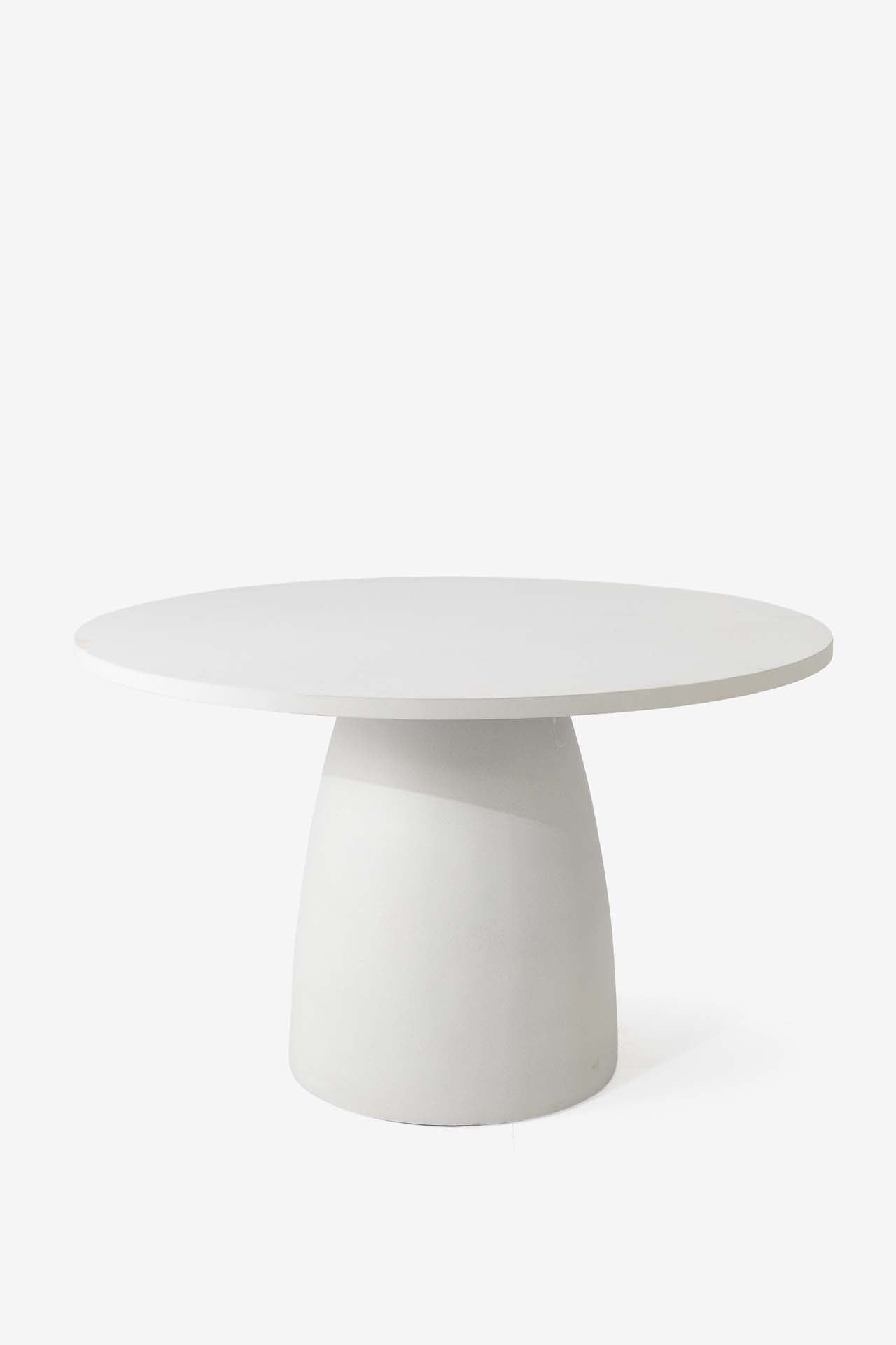 Dining Table Agnes (120x120x75) poly terrastone 0800058